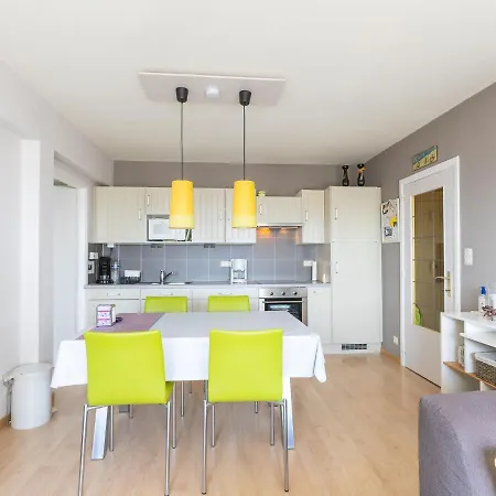 Attractive Near The Daire *