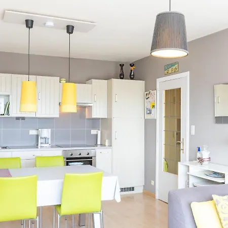 Attractive Near The Daire